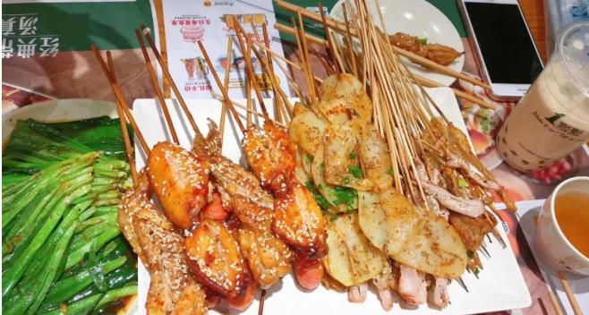 开火锅店可以不炒菜，但要知道这口锅，客户进店的秘密